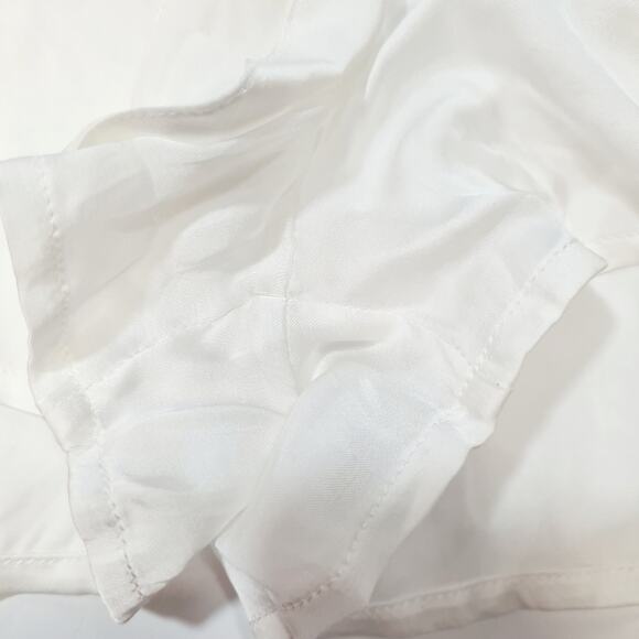 Lovers and Friends Alaric Short in White large - Picture 3 of 7